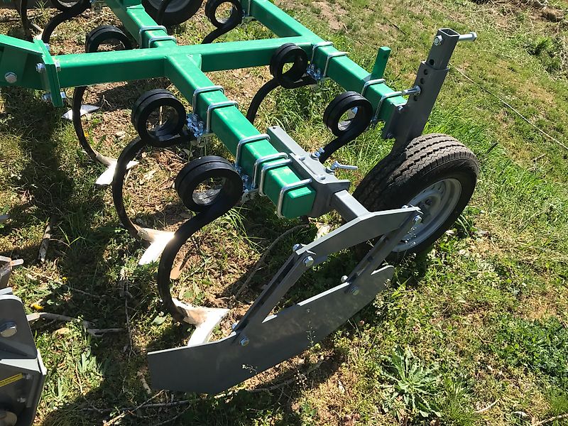 EuM-Agrotec Frontgrubber Sterncracker XXL