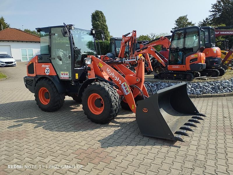 Kubota R090