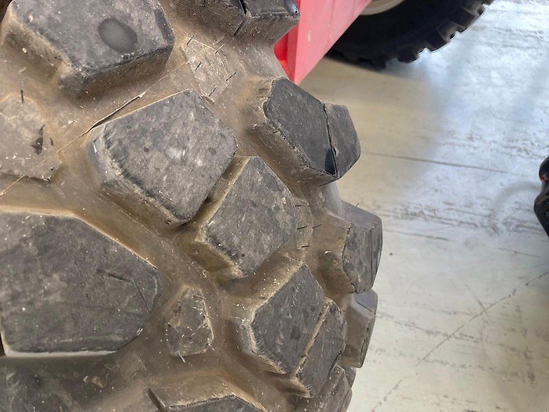 Manitou MLT 845-120 LSU inkl. Schaufel