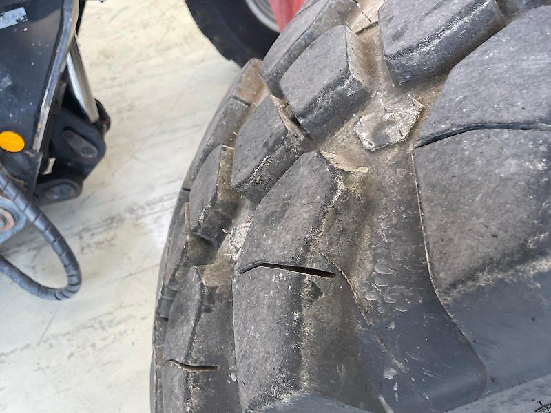 Manitou MLT 845-120 LSU inkl. Schaufel