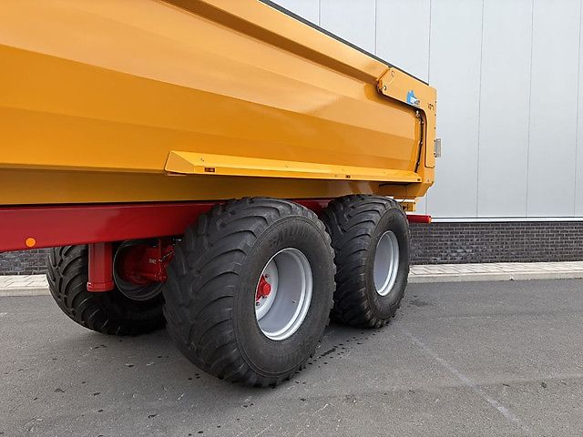 VGM EVEREST 24 LANDBOUWKIPWAGEN