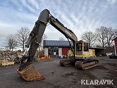 Grävmaskin Volvo EC230B med redskap