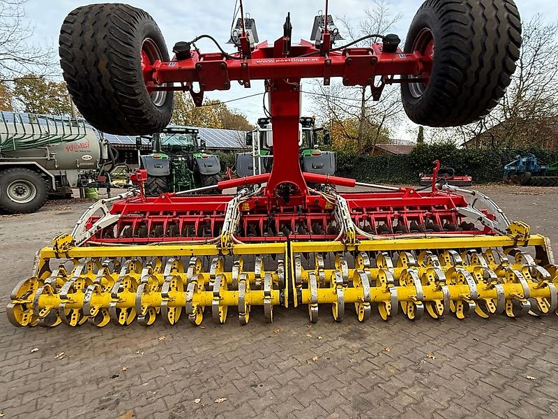 Pöttinger Terradisc 6001 T mit APV Streuer