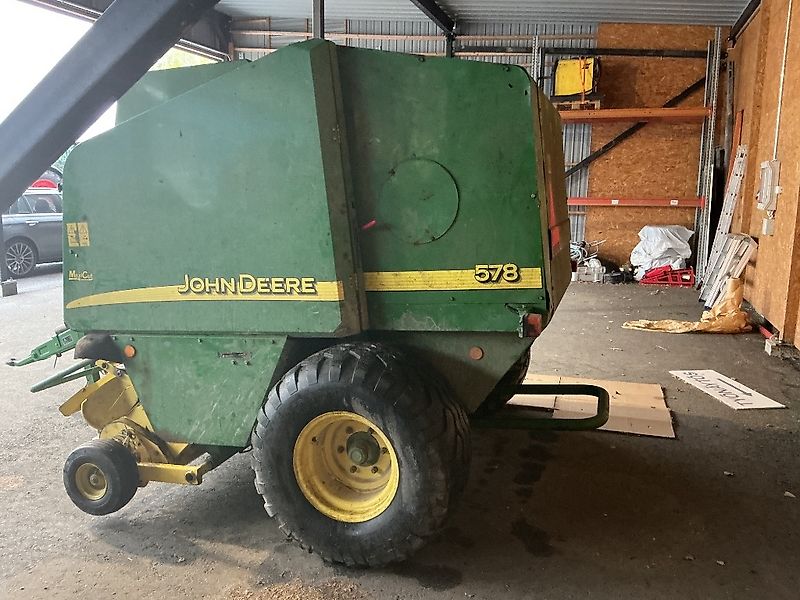 John Deere 578