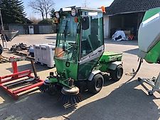 Egholm 2100 mit Zubehör * Kehren * Winterdienst * Wildkrautbürste