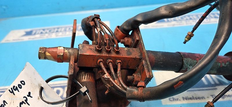 Hesston 4900 (Spare part/Reservedel/Ersatzteil)