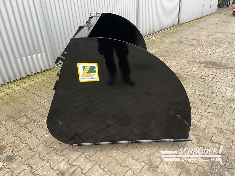 Bressel und Lade GROßVOLUMENSCHAUFEL 2,40 M MERLO ZM2