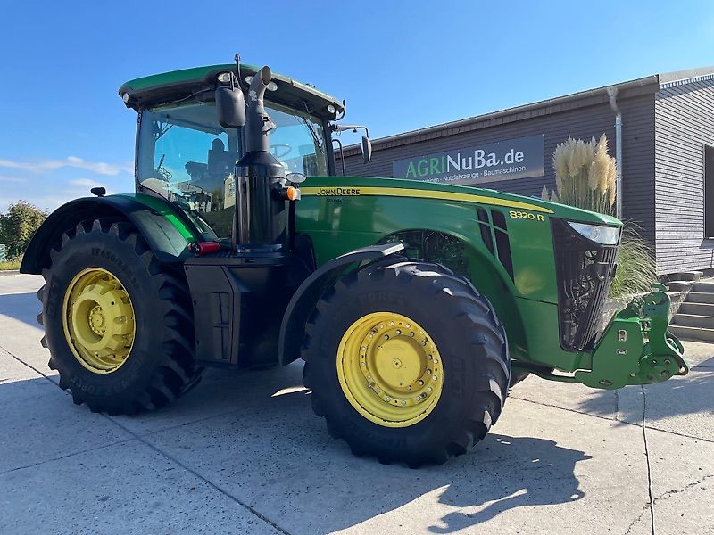 John Deere 8320 R e23