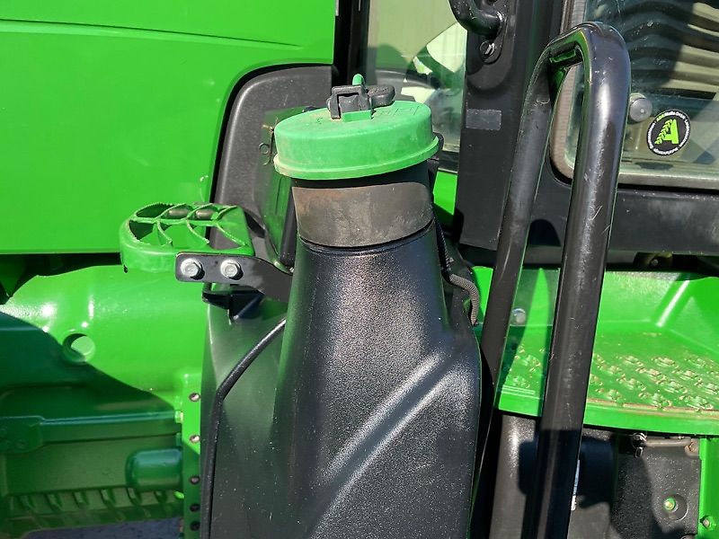 John Deere 8320 R e23