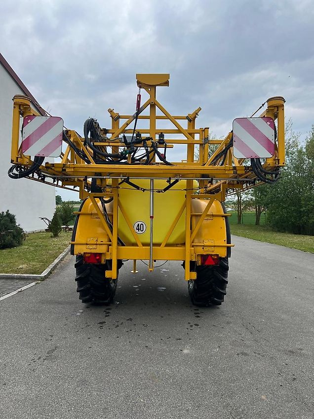 Dubex Vector mit 3.200 Liter Tankvolumen, 27m, Müller Tank Control, Müller Spray Control S