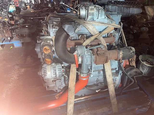 Merlo silnik Deutz TCD2012L042V (Części zamienne)