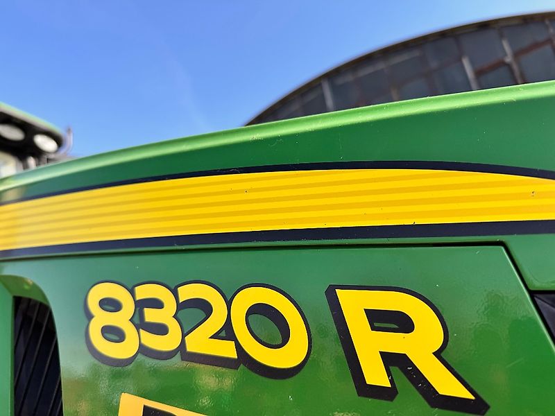 John Deere 8320R # e23