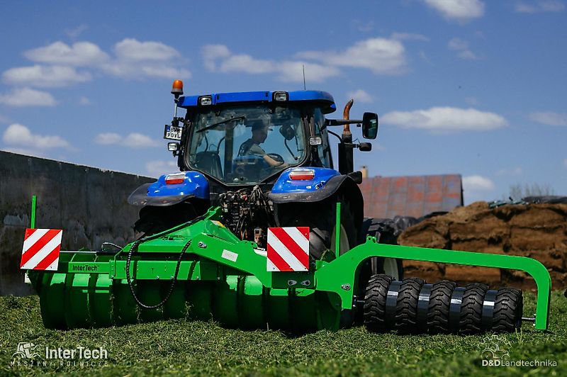 D&D Landtechnika Silowalze Verdichtungwalze Silo Walze