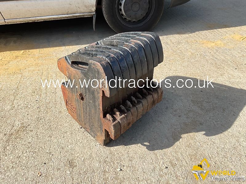 AGCO BLOCK WEIGHT