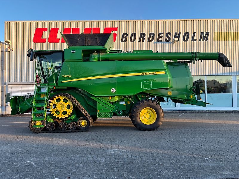 John Deere T 670 i Raupe