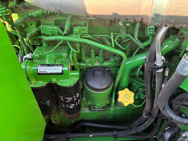 John Deere T 670 i Raupe