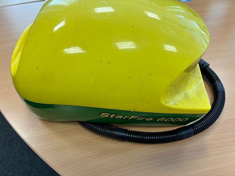 John Deere T 670 i Raupe