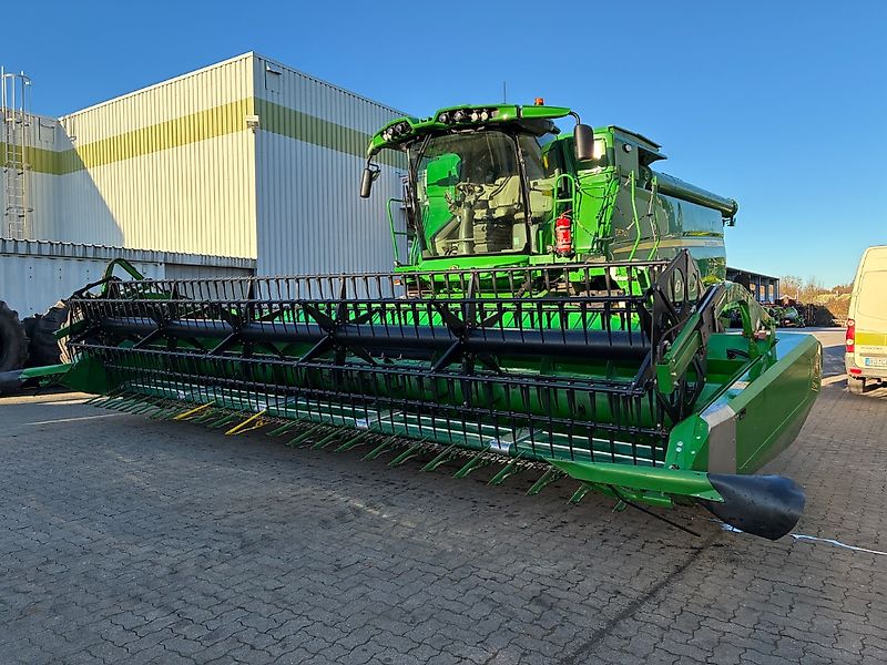 John Deere T 670 i Raupe