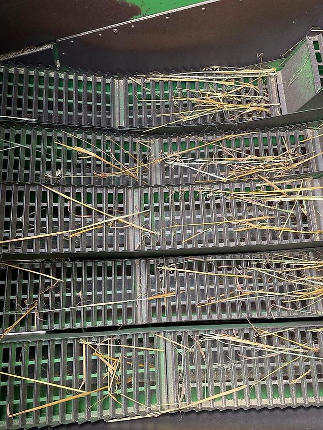 John Deere 1075 Mähdrescher *Bruttopreis* Getreide Stroh