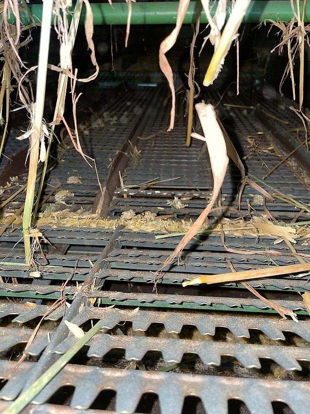 John Deere 1075 Mähdrescher *Bruttopreis* Getreide Stroh