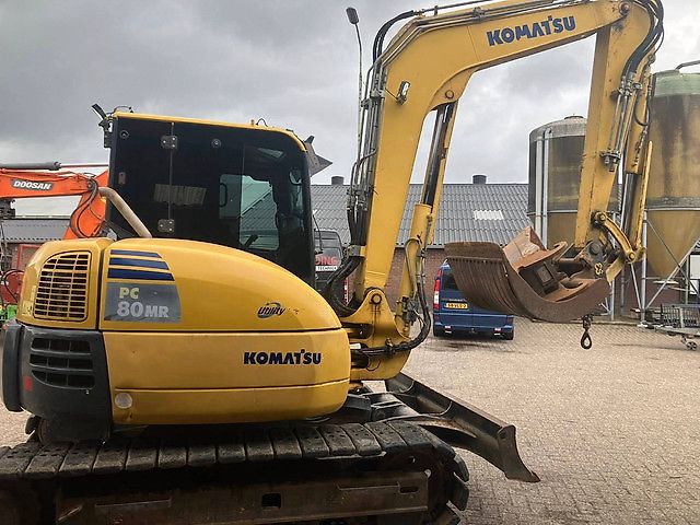 Komatsu PC80