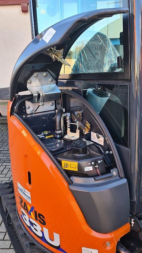 Hitachi ZX33U-6 3,7t mit Schwenkmotor/PowerTilt und hydraulischem Schnellwechsler - auch zur Miete!