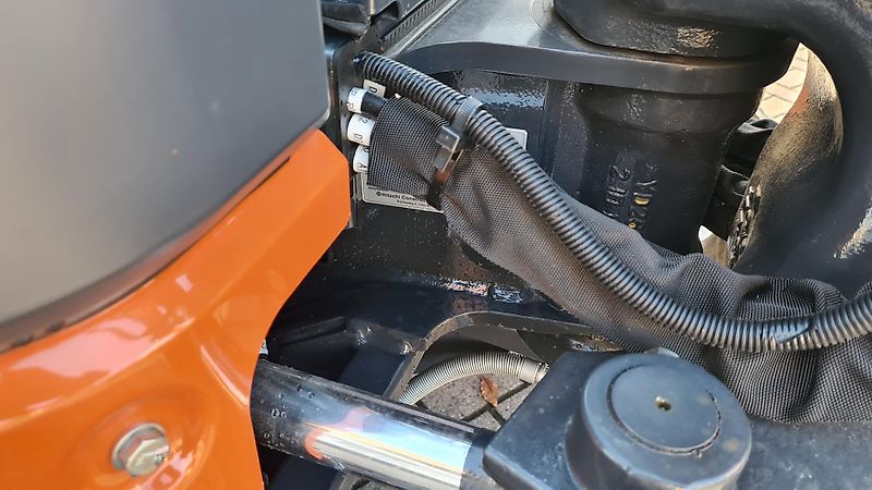 Hitachi ZX33U-6 3,7t mit Schwenkmotor/PowerTilt und hydraulischem Schnellwechsler - auch zur Miete!