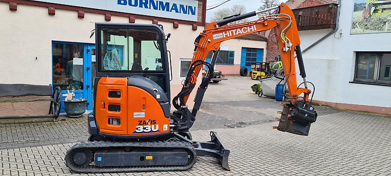 Hitachi ZX33U-6 3,7t mit Schwenkmotor/PowerTilt und hydraulischem Schnellwechsler - auch zur Miete!