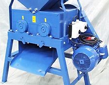 KMZ Getreidequetsche / Malzmühle T400/300/7,5 kw KMZ Getreidequetsche / Malzmühle T400/300/7,5 kw