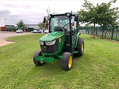 John Deere 3046R CAB