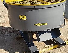 DC Betonmischer / Hydraulic concrete mixer / Malaxeur à béton hydraulique / Betoniera / Бетономешалка с гидравлическим приводом / Betoniarka hydrauliczna 1000 l DC Betonmischer / Hydraulic concrete mixer / Malaxeur à béton hydraulique / Betoniera / Бетономешалка с гидравлическим приводом / Betoniarka hydrauliczna 1000 l
