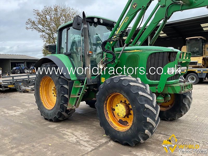 John Deere 6820