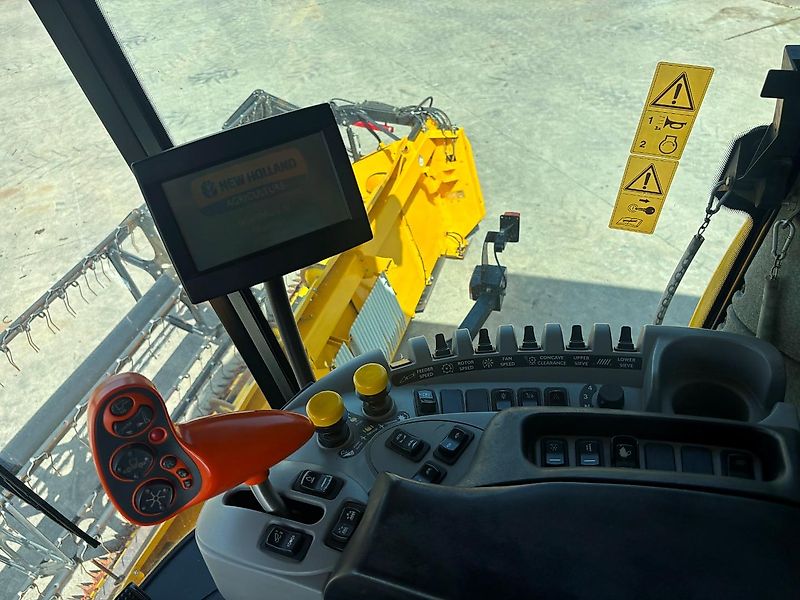 New Holland CR9090 * GPS * 9,15m VARIFEED