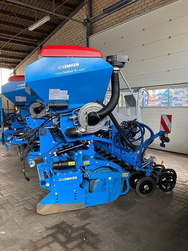 Lemken Zirkon 12-300 (502684)+Solitär 9+/300 ( 502556) Vorführmaschine Abverkaufs-Preis!!!! Top Ausstattung mit Werks-Garantie
