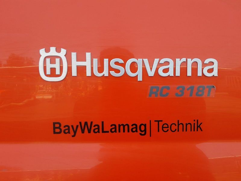 Husqvarna RC 318T