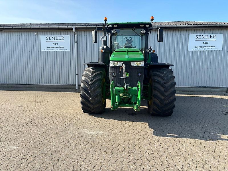 John Deere 8320R