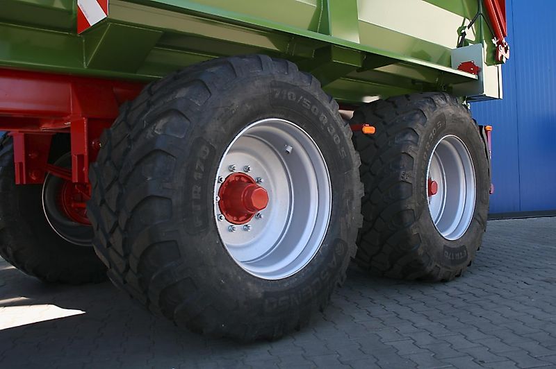 Hilken MKR7000 PREMIUM-Lenkachse,Reifen 710/50R30,5, Häckselaufsätze 800mm