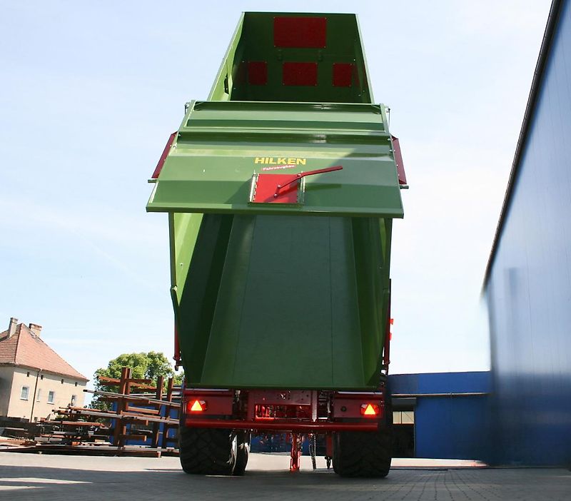 Hilken MKR7000 PREMIUM-Lenkachse,Reifen 710/50R30,5, Häckselaufsätze 800mm