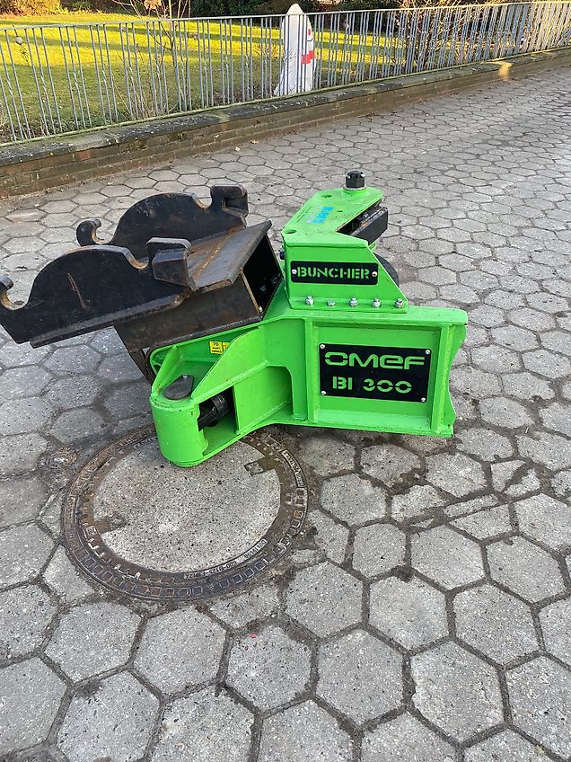 OMEF BI300 Fällgreifer mit Sammeleinheit
