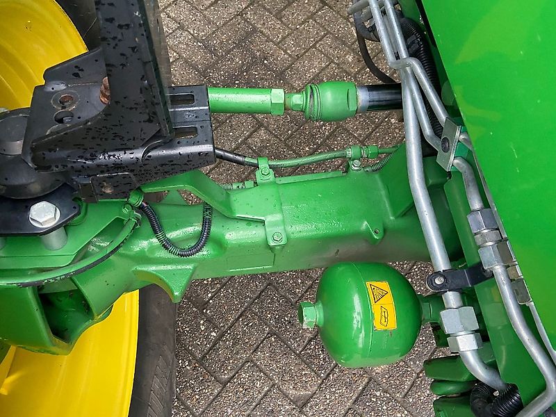 John Deere 6155R