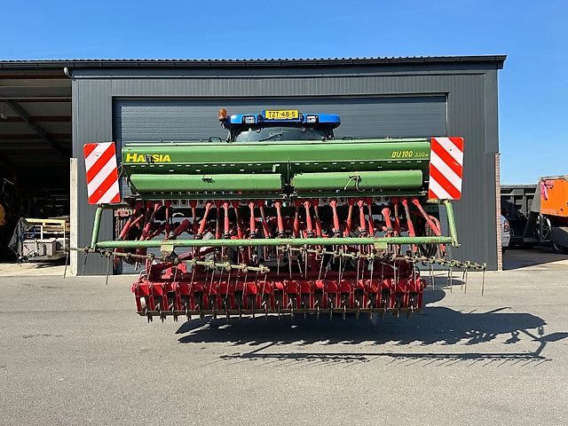 Lely Terra Rotorkopeg met Hassia DU 100 zaaimachine