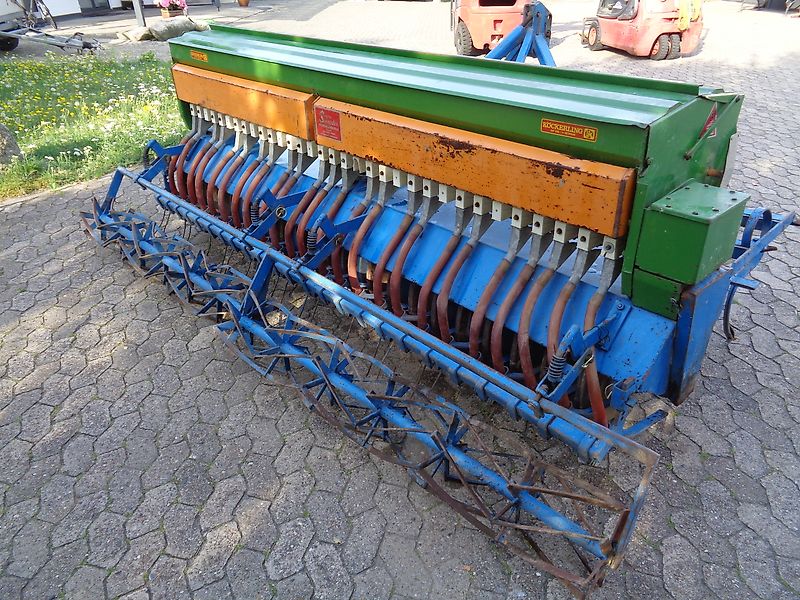 Köckerling Drillpaker 3m mit gefederten Kultivatorzinken Planierschiene &Krümmlerwalze 3m