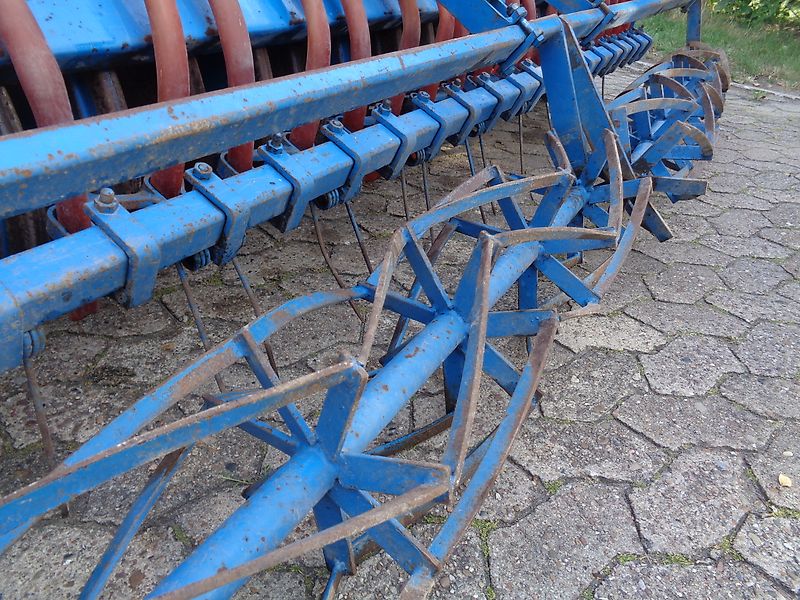 Köckerling Drillpaker 3m mit gefederten Kultivatorzinken Planierschiene &Krümmlerwalze 3m