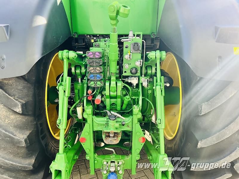 John Deere 8320R E23-PowerShift