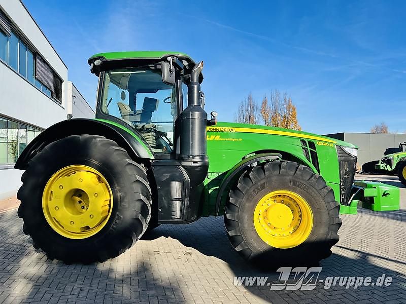 John Deere 8320R E23-PowerShift