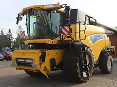 New Holland CR 9090