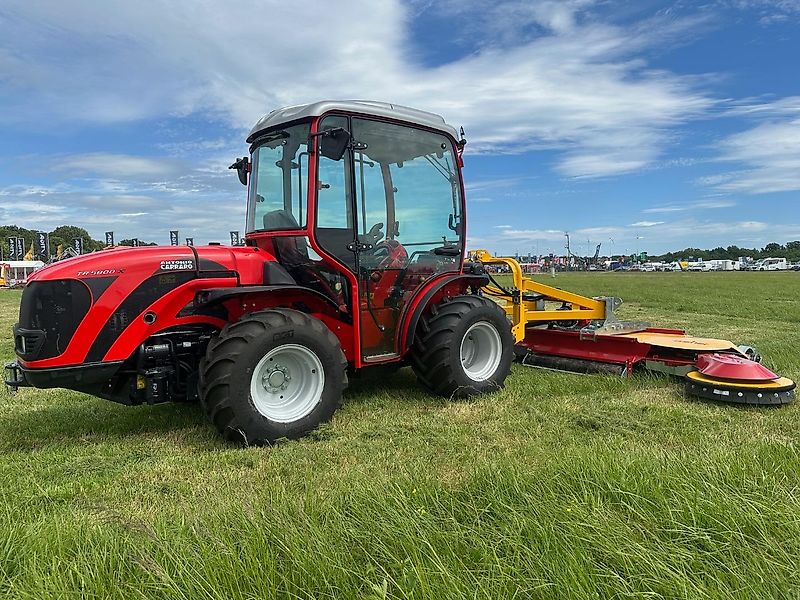 Carraro Antonio Carraro Infinity TR 5800 Solarparkmäher Kommunalschlepper stufenloses Getriebe Spezialtraktoren Solarpark Hangschlepper Bergschlepper Lohnunternehmen Ilmer Sichelmäher