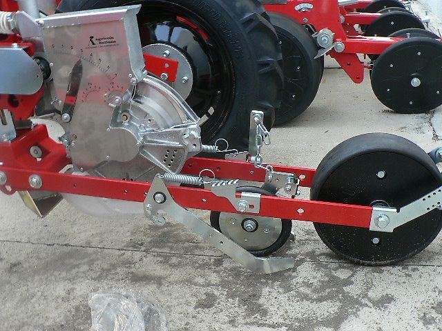 Agricola Italiana SN 1 - 130 , pneumatische Feinsaehmaschinen, Einzelreihen ( Ausstellungsgeraete - Abverkaufpreis)