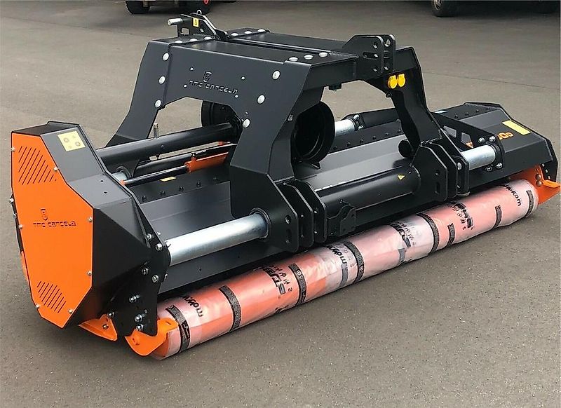 TMC Cancela Schlegelmulcher Mulcher Forstmulcher Mulchgerät