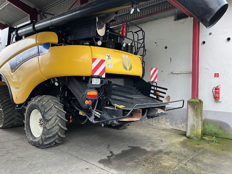 New Holland CR9090